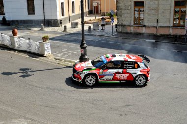 Şoför Tommaso Ciuffi ve yardımcısı Nicol Gonella, Colle San Maro - FIA Avrupa Ralli Şampiyonası 