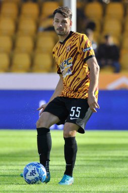 Ascoli 'li Marcel Bchel, İtalya SerieB Ligi maçında Benevento - Ascoli final maçı, Benevento 1, Ascoli 1, Ciro Vigorito Stadyumu' nda oynandı.