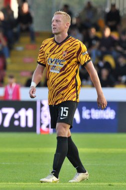 Benevento 'lu Kamil Glik, Benevento ve Ascoli arasındaki İtalyan SerieB Ligi maçında, Benevento 1, Ascoli 1, Ciro Vigorito Stadyumu' nda oynandı..