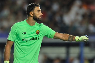Roma 'nın Rui Patricio oyuncusu, İtalya serisi şampiyonluk maçında Empoli - Roma final maçı, Empoli 1, Roma 2, Carlo Castellani Stadyumu' nda oynandı.. 