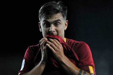 Roma 'nın Paulo Dybala oyuncusu, İtalya SerieA şampiyonası sırasında Empoli - Roma final maçı, Empoli 1, Roma 2, Carlo Castellani Stadyumu' nda oynandı.. 