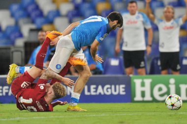 Napoli 'nin Khvicha Kvaratskhelia oyuncusu Liverpool' dan Harvey Elliott Liverpool 'un en iyi oyuncusu, Napoli - Liverpool final maçı, Napoli 4, Liverpool 1, Diego Armando Maradona Stadyumu' nda oynandı..