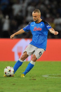 Napoli 'li Stanislav Lobotka oyuncusu, Napoli - Liverpool final maçı sırasında, Napoli 4, Liverpool 1, Diego Armando Maradona Stadyumu' nda oynandı..
