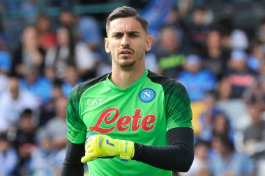 Napoli 'den Alex Meret, İtalya Serie A Ligi maçında Napoli - Torino final maçı, Napoli 3, Torino 1, Diego Armando Maradona Stadyumu' nda oynandı..