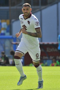 Torino 'dan Antonio Sanabria, İtalya Serie A Ligi maçında Napoli, Torino 3, Torino 1, Diego Armando Maradona Stadyumu' nda oynandı..