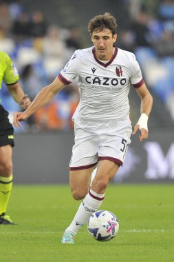 Bologna 'dan Andrea Cambiaso, İtalya serisi şampiyonasında Napoli - Bologna final maçında, Napoli 3, Bologna 2, Diego Armando Maradona Stadyumu' nda oynandı..