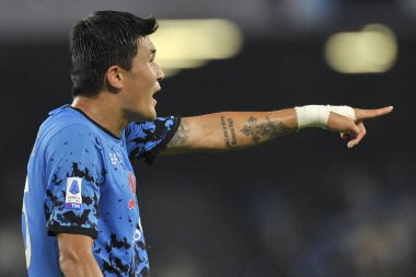 Napoli 'nin Kim Minjae oyuncusu, İtalya serisi şampiyonası sırasında Napoli - Bologna final maçı, Napoli 3, Bologna 2, Diego Armando Maradona Stadyumu' nda oynandı..