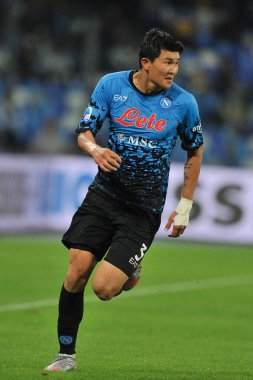 Napoli 'nin Kim Minjae oyuncusu, İtalya serisi şampiyonası sırasında Napoli - Bologna final maçı, Napoli 3, Bologna 2, Diego Armando Maradona Stadyumu' nda oynandı..