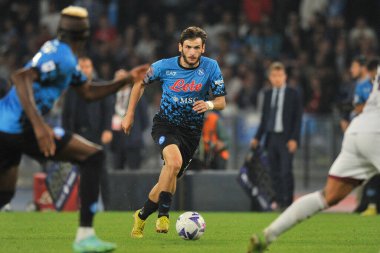 Napoli 'nin Khvicha Kvaratskhelia oyuncusu, Napoli - Bologna final maçı sırasında, Napoli 3, Bologna 2, Diego Armando Maradona Stadyumu' nda oynandı..