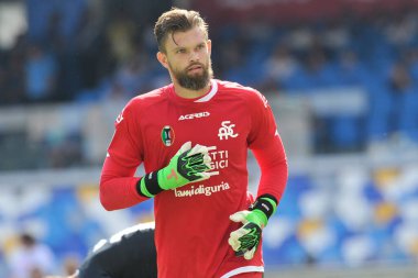 Spezia 'dan Bartolomiej Dragowski, Napoli ile Spezia arasındaki İtalyan Serie A ligi maçında, Napoli 1, Spezia 0, Diego Armando Maradona Stadyumu' nda oynandı..