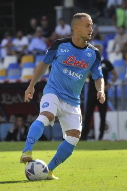 Napoli 'li Stanislav Lobotka oyuncusu, Napoli ile Spezia arasındaki İtalyan Serie A ligi maçında, Napoli 1, Spezia 0, Diego Armando Maradona Stadyumu' nda oynandı..