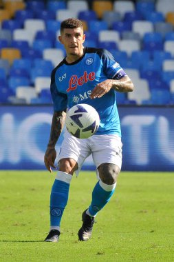 Napoli 'den Giovanni Di Lorenzo, Napoli ile Spezia arasındaki İtalyan Serie A ligi maçında, Napoli 1, Spezia 0, Diego Armando Maradona Stadyumu' nda oynandı..