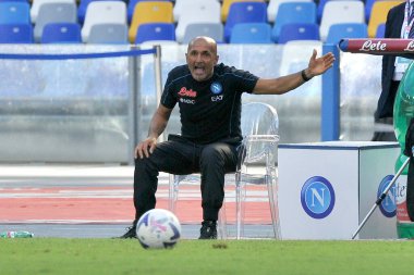 Napoli 'nin Napoli teknik direktörü Luciano Spalletti, Napoli ile Spezia arasındaki İtalya Serie A ligi maçında, Napoli 1, Spezia 0, Diego Armando Maradona Stadyumu' nda oynandı..