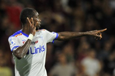 Lecce 'nin Assan Ceesay oyuncusu, İtalya Serie A Ligi maçında Salernitana ile Lecce arasındaki final maçı, Salernitana 1, Lecce 2, Arechi Stadyumu' nda oynandı..