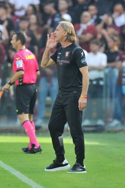 Salernitana 'nın Davide Nicola koçu, Salernitana ile Spezia arasında oynanan İtalya Serie A Ligi maçında Salernitana 1, Spezia 0, Arechi Stadyumu' nda oynanan karşılaşma sonucu....