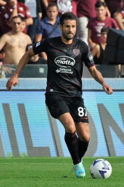 Salernitana 'lı Antonio Candreva, İtalya Serie A Ligi maçında Salernitana - Spezia final maçı, Salernitana 1, Spezia 0, Arechi Stadyumu' nda oynandı..