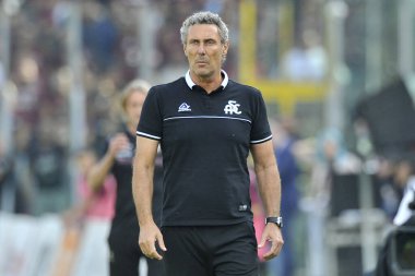 Luca Gotti Spezia 'nın koçu, İtalya Serie A Ligi maçında Salernitana ile Spezia arasında oynanan final maçı, Salernitana 1, Spezia 0, Arechi Stadyumu' nda oynandı..