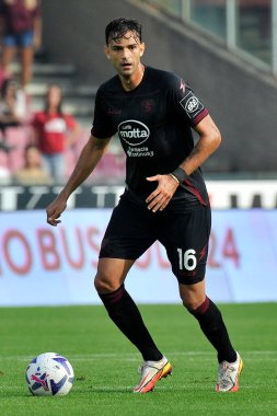 Salernitana 'dan Ivan Radovanovi, İtalya Serie A ligi maçında Salernitana ile Spezia arasında oynanan final maçında, Salernitana 1, Spezia 0, Arechi Stadyumu' nda oynandı.