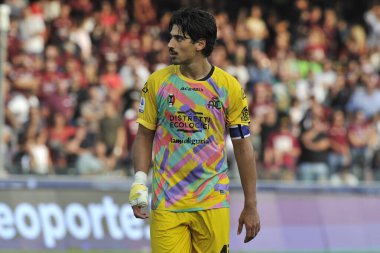 Spezia 'dan Dimitris Nikolaou, İtalya Serie A karşılaşmasında Salernitana ile Spezia arasındaki final maçı, Salernitana 1, Spezia 0, Arechi Stadyumu' nda oynandı..