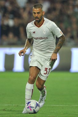 Roma 'nın Leonardo Spinazzola oyuncusu, İtalya' nın Serie A ligi maçında Salernitana ile Roma arasındaki final maçı, Salernitana 0, Roma 1, Arechi stadyumunda oynandı..