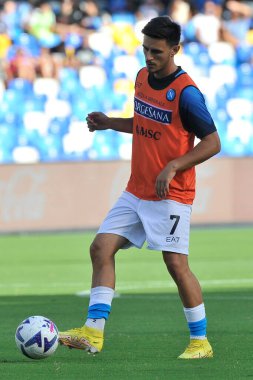Napoli 'li Aljif Elmas oyuncusu, Napoli ile Juve Stabia arasındaki dostluk maçı sonucu, Napoli 3, Juve Stabia 0, Diego Armando Maradona Stadyumu' nda oynandı..