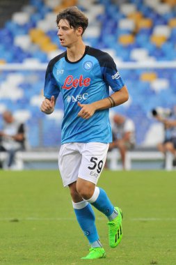 Napoli 'den Alessandro Zanoli, Napoli ile Juve Stabia arasındaki dostluk maçı sonucu, Napoli 3, Juve Stabia 0, Diego Armando Maradona Stadyumu' nda oynandı..