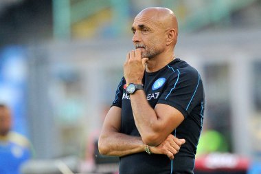 Napoli 'nin koçu Luciano Spalletti, Napoli ile Juve Stabia arasındaki dostluk maçı sonucu, Napoli 3, Juve Stabia 0, Diego Armando Maradona Stadyumu' nda oynandı..