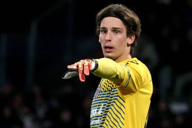 Marco Carnesecchi player of Cremonese, during the match of the Italian Serie A league between Napoli vs Cremonese final result, Napoli 3, Cremonese 0, match played at the Diego Armando Maradona stadium.