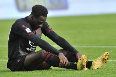 Salernitana 'dan Boulaye Dia, İtalya Serie A ligi maçında Salernitana - Spezia final maçı, Salernitana 1, Spezia 0, Arechi Stadyumu' nda oynandı..