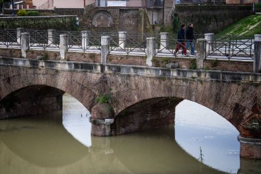 The level of the Volturno river rises in the city of Capua