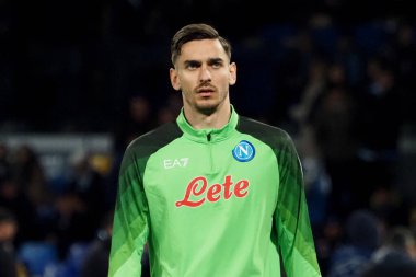 Napoli 'den Alex Meret, Napoli ile Eintracht Frankfurt arasındaki Uefa Şampiyonlar Ligi maçında, Napoli 3, Eintracht Frankfurt 0. Maç Diego Armando Maradona stadyumunda oynandı..