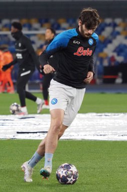 Napoli 'nin Khvicha Kvaratskhelia oyuncusu, Napoli ile Eintracht Frankfurt arasındaki Uefa şampiyonlar ligi maçında, Napoli 3, Eintracht Frankfurt 0. Maç Diego Armando Maradona stadyumunda oynandı..
