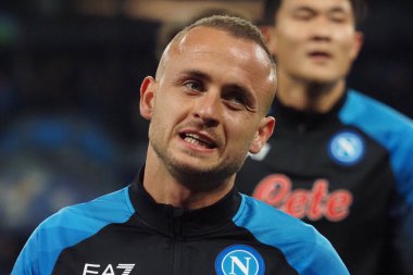 Napoli 'li Stanislav Lobotka oyuncusu, Napoli-Eintracht Frankfurt maçında Napoli 3, Eintracht Frankfurt 0. Maç Diego Armando Maradona stadyumunda oynandı..