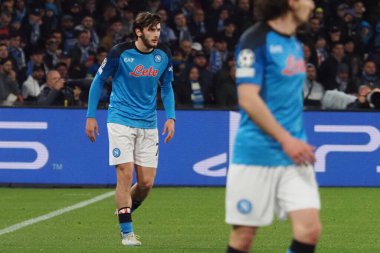 Napoli 'nin Khvicha Kvaratskhelia oyuncusu, Napoli ile Eintracht Frankfurt arasındaki Uefa şampiyonlar ligi maçında, Napoli 3, Eintracht Frankfurt 0. Maç Diego Armando Maradona stadyumunda oynandı..