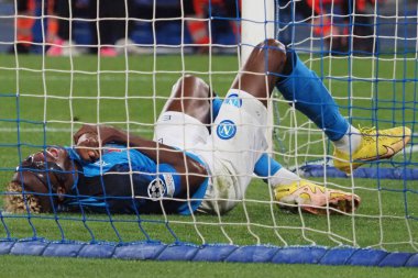 Napoli 'den Victor Osimhen, Napoli ile Eintracht Frankfurt arasındaki Uefa Şampiyonlar Ligi maçında, Napoli 3, Eintracht Frankfurt 0. Maç Diego Armando Maradona stadyumunda oynandı..