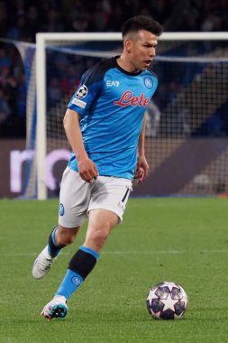 Napoli 'nin Hirving Lozano oyuncusu, Napoli ile Eintracht Frankfurt arasındaki Uefa Şampiyonlar Ligi maçında, son sonuç Napoli 3, Eintracht Frankfurt 0. Maç Diego Armando Maradona stadyumunda oynandı..