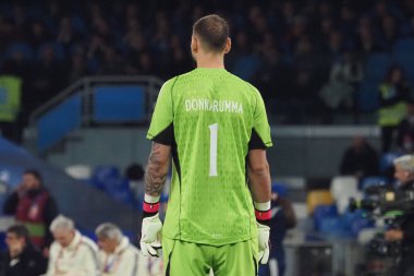 İtalya 'nın Gianluigi Donnarumma oyuncusu Euro 2024 ön eleme maçında İtalya ile İngiltere arasında, İtalya 1, İngiltere 2. Maç Diego Armando Maradona stadyumunda oynandı..