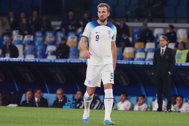 İngiltere 'nin Harry Kane oyuncusu Euro 2024 ön eleme maçında İtalya ile İngiltere arasında son maç İtalya 1, İngiltere 2. Maç Diego Armando Maradona stadyumunda oynandı..