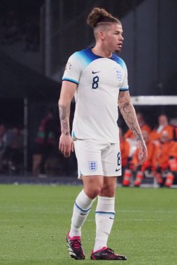İngiltere 'nin Kalvin Philips oyuncusu Euro 2024 ön eleme maçında İtalya ile İngiltere arasında son maç İtalya 1, İngiltere 2. Maç Diego Armando Maradona stadyumunda oynandı..