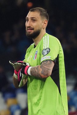 İtalya 'nın Gianluigi Donnarumma oyuncusu Euro 2024 ön eleme maçında İtalya ile İngiltere arasında, İtalya 1, İngiltere 2. Maç Diego Armando Maradona stadyumunda oynandı..