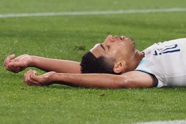 İngiltere 'nin Jude Bellingham oyuncusu Euro 2024 ön eleme maçında İtalya ile İngiltere arasında son maç İtalya 1, İngiltere 2. Maç Diego Armando Maradona stadyumunda oynandı..