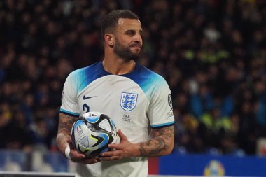 İngiltere 'nin Kyle Walker oyuncusu Euro 2024 ön eleme maçında İtalya ile İngiltere arasında son maç İtalya 1, İngiltere 2. Maç Diego Armando Maradona stadyumunda oynandı..