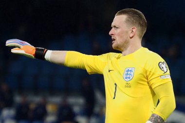 İngiltere 'nin Jordan Pickford oyuncusu Euro 2024 ön eleme maçında İtalya ile İngiltere arasında son maç İtalya 1, İngiltere 2. Maç Diego Armando Maradona stadyumunda oynandı..