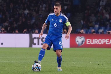 İtalyan Marco Verratti, Euro 2024 ön eleme maçında İtalya ile İngiltere arasındaki maçın son sonucu İtalya 1, İngiltere 2. Maç Diego Armando Maradona stadyumunda oynandı..