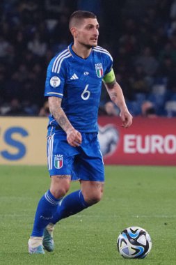 İtalyan Marco Verratti, Euro 2024 ön eleme maçında İtalya ile İngiltere arasındaki maçın son sonucu İtalya 1, İngiltere 2. Maç Diego Armando Maradona stadyumunda oynandı..
