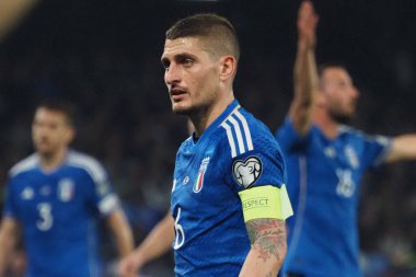 İtalyan Marco Verratti, Euro 2024 ön eleme maçında İtalya ile İngiltere arasındaki maçın son sonucu İtalya 1, İngiltere 2. Maç Diego Armando Maradona stadyumunda oynandı..