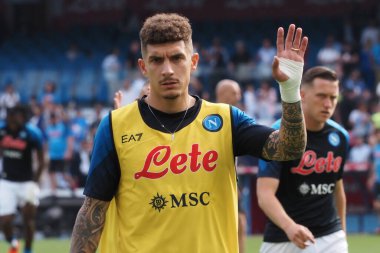 Napoli 'den Giovanni Di Lorenzo, Napoli ile Sampdoria arasındaki İtalyan Serie A ligi maçında, Napoli 2, Sampdoria 0, Diego Armando Maradona Stadyumu' nda oynandı..
