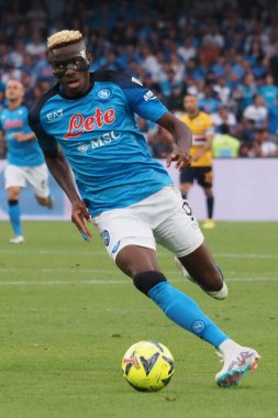 Napoli 'den Victor Osimhen, Napoli ile Sampdoria arasındaki İtalyan Serie A ligi maçında, Napoli 2, Sampdoria 0, Diego Armando Maradona Stadyumu' nda oynandı..
