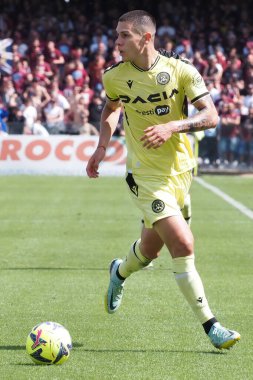 Udinese 'li Nehun Prez oyuncusu, İtalya Serie A Ligi maçında Salernitana - Udinese final maçı, Salernitana 2, Udinese 2, Arechi Stadyumu' nda oynandı.