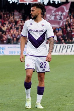 Fiorentina 'dan Nicols Gonzlez, İtalya Serie A ligi maçında Salernitana-Fiorentina final maçı, Salernitana 3, Fiorentina 3, Arechi Stadyumu' nda oynandı.